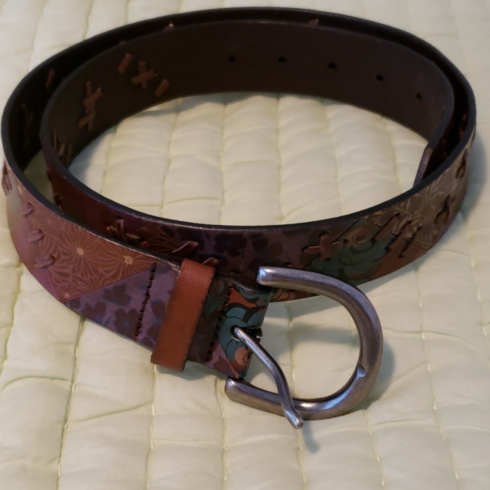 Ladies belt